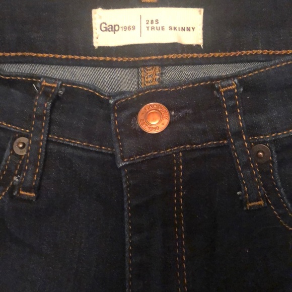 Gap true skinny women’s jeans, like new - Picture 2 of 3